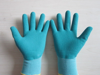 浸乳胶起皱手套 优质劳保防护用品选购指南